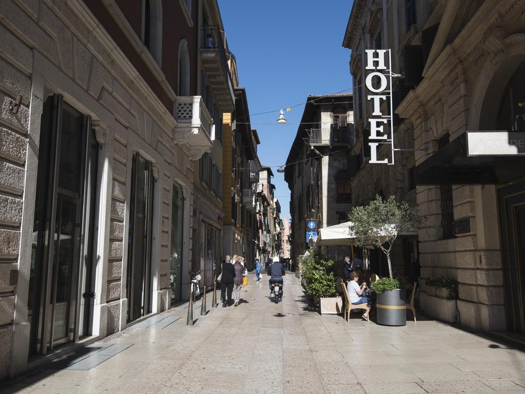 Italianflat - Rentroom Old Town - 200Mt To Arena Verona Luaran gambar
